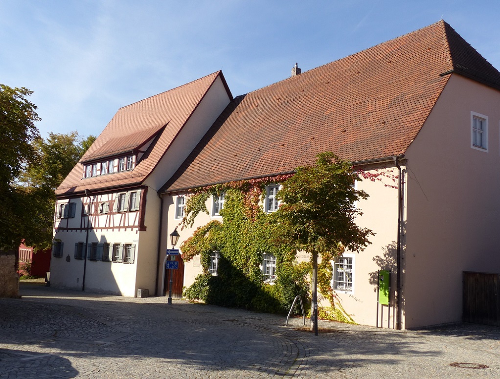 feuchtwangen01_P1870192_museumstr_19_fraenkisches_museum_ehem_gerberhaus.jpg