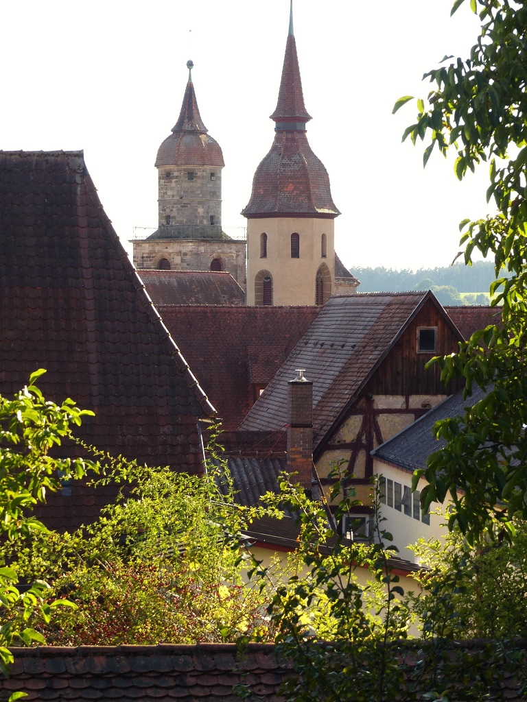 feuchtwangen22_P1870268_ehem_stiftskirche_und_sankt_johannis.jpg