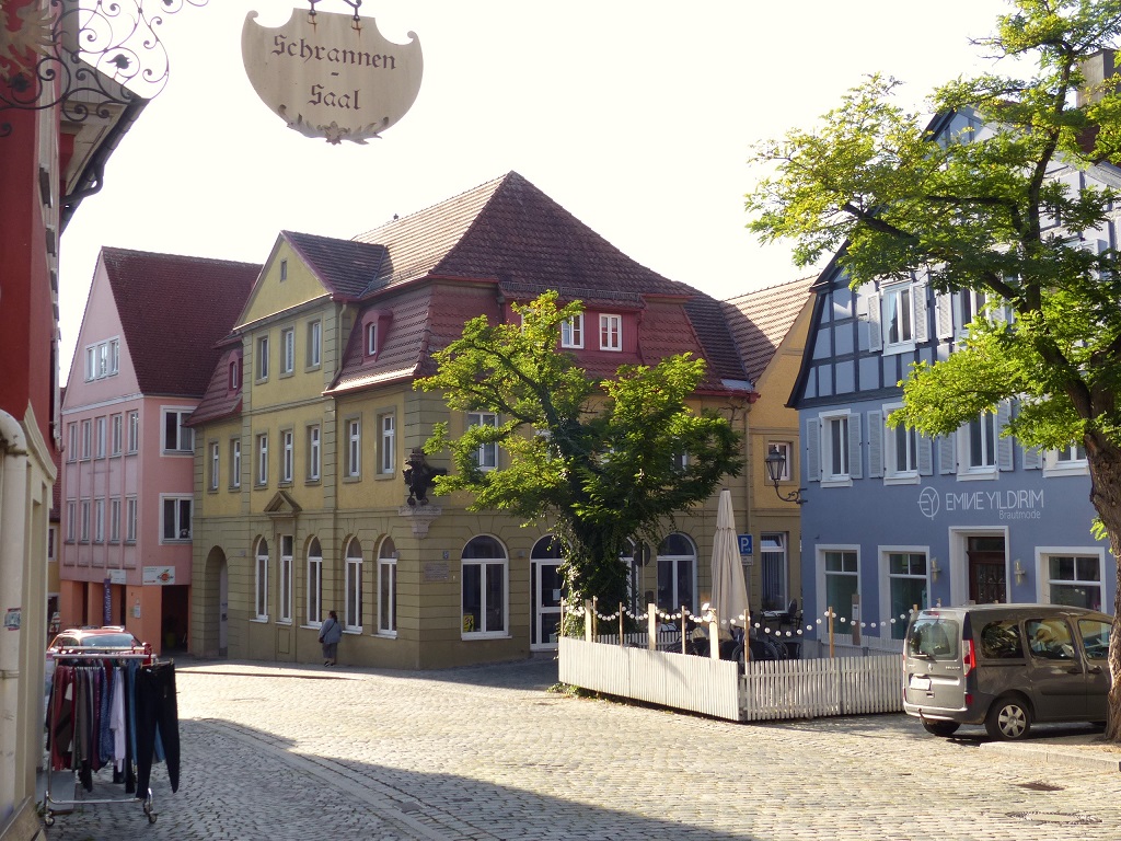 feuchtwangen26_P1870237_untere_torstr_10_8_6.jpg